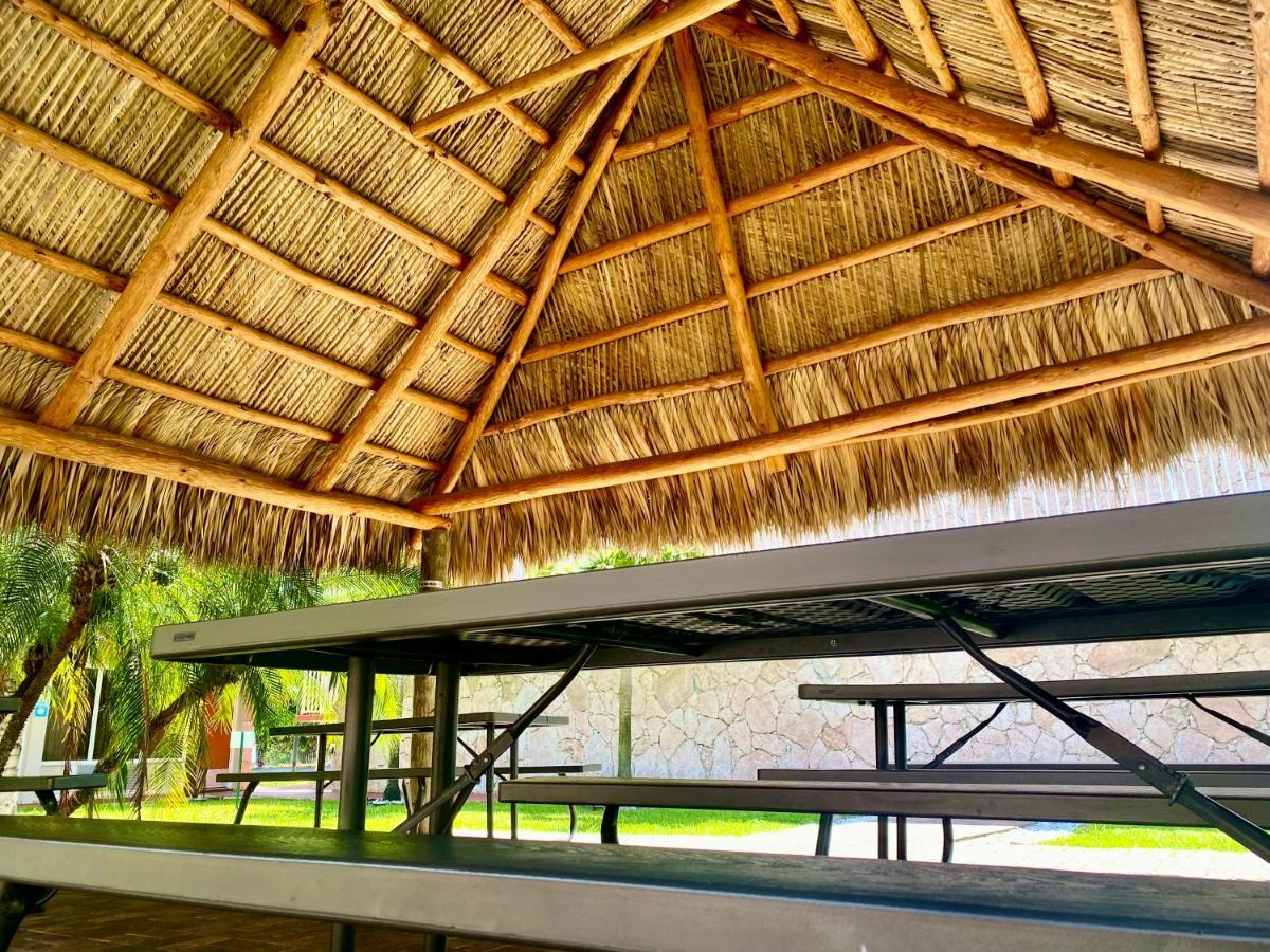 Garden Inn Homestead/Everglades/Gateway To Keys Exterior photo