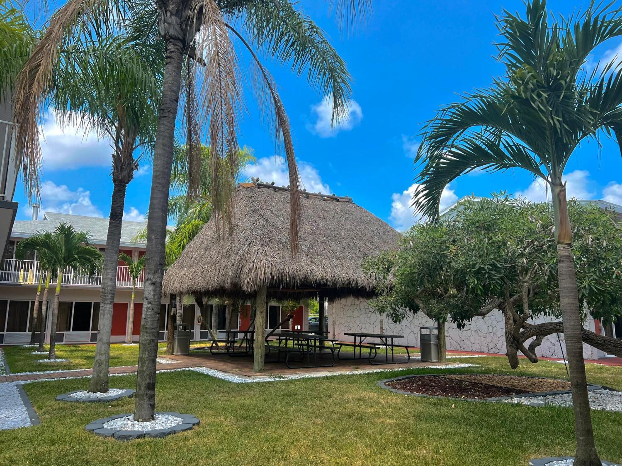Garden Inn Homestead/Everglades/Gateway To Keys Exterior photo