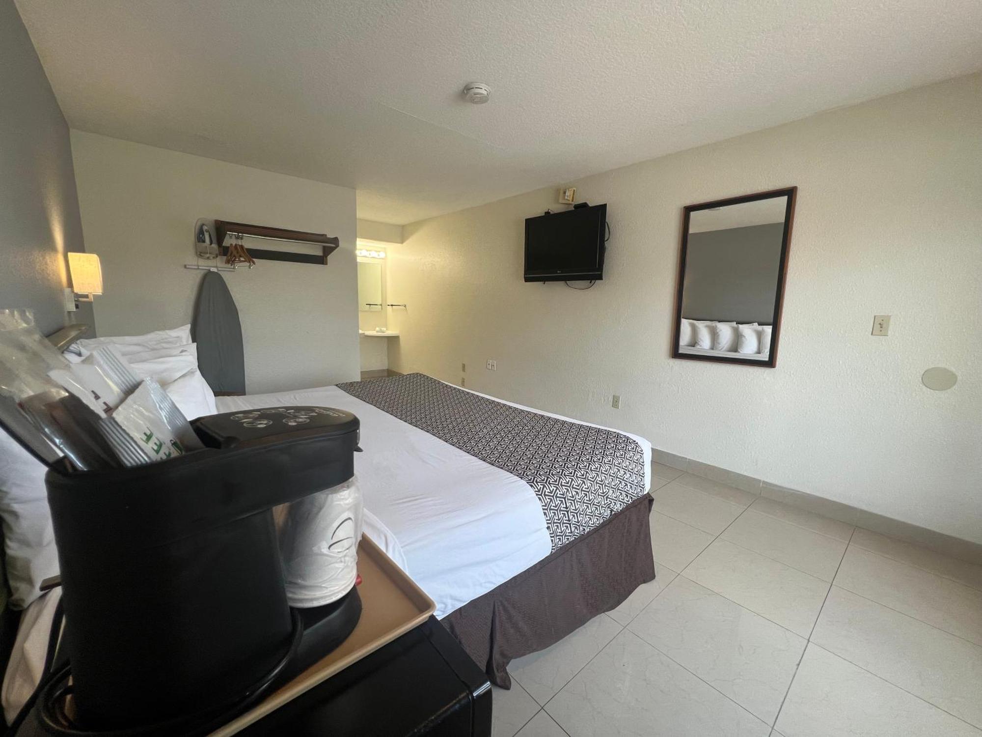 Garden Inn Homestead/Everglades/Gateway To Keys Exterior photo